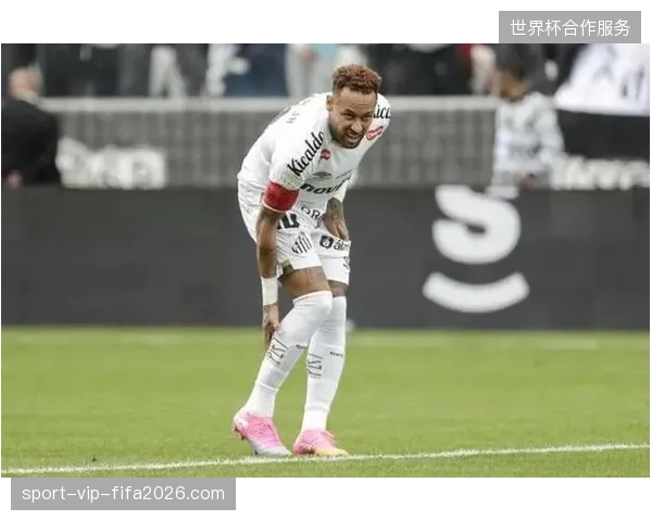 内马尔确认小腿二级损伤,或将缺席巴西队对阵摩洛哥的世界杯首战 内马尔确认小腿二级损伤,或将缺席巴西队对阵摩洛哥的世界杯首战
